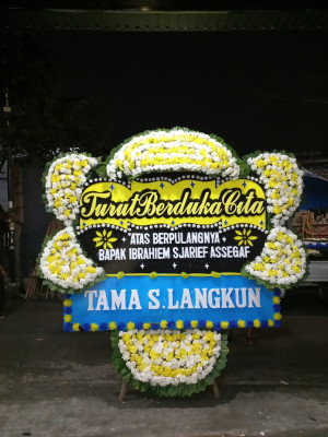 Papan Bunga Duka di Karimun Jawa